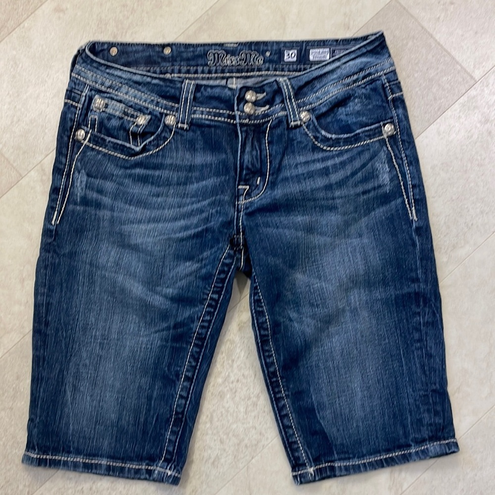 Miss Me Bermuda jean short.  Size 30.